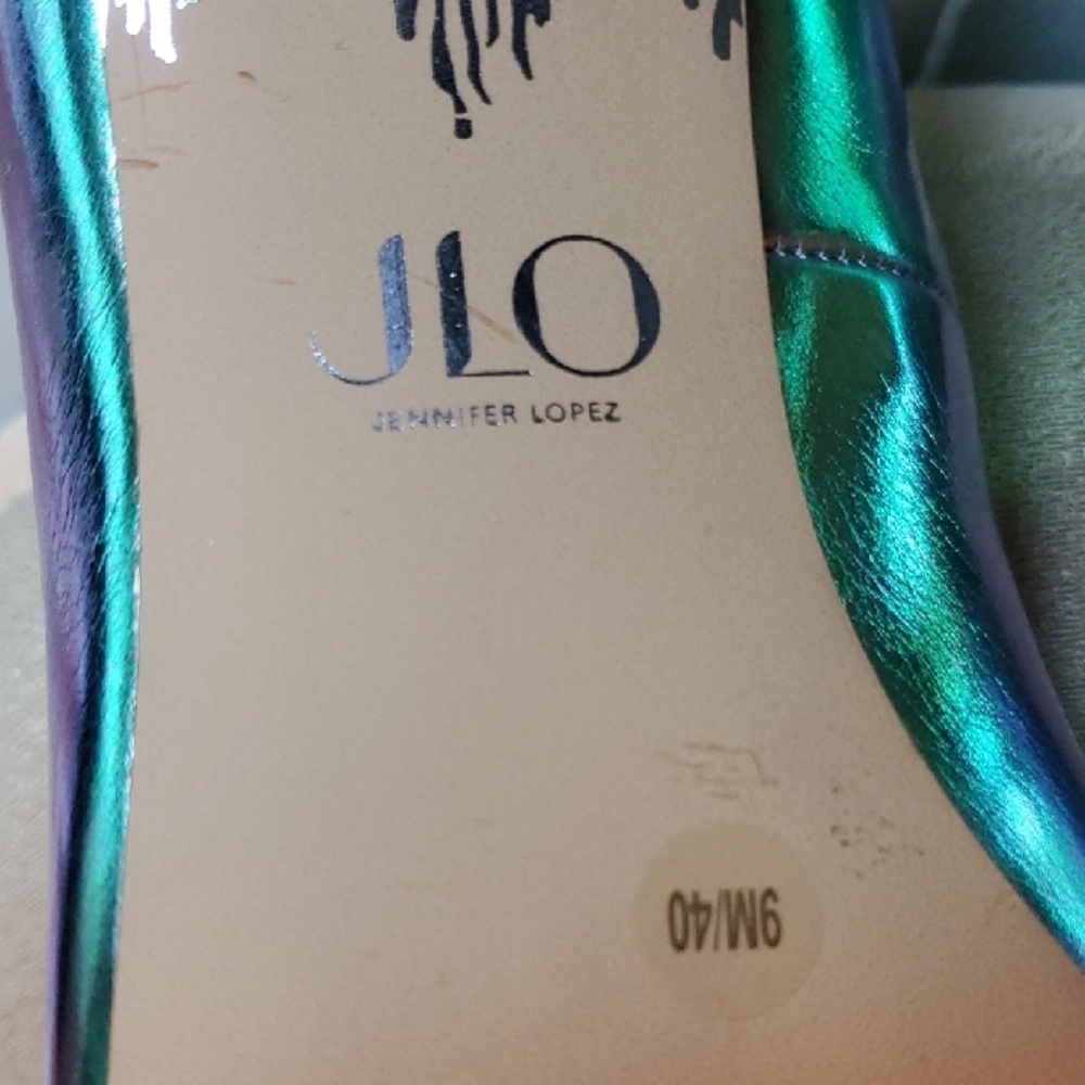 Jennifer Lopez Irridescent Stiletto Heels - Picture 10 of 11